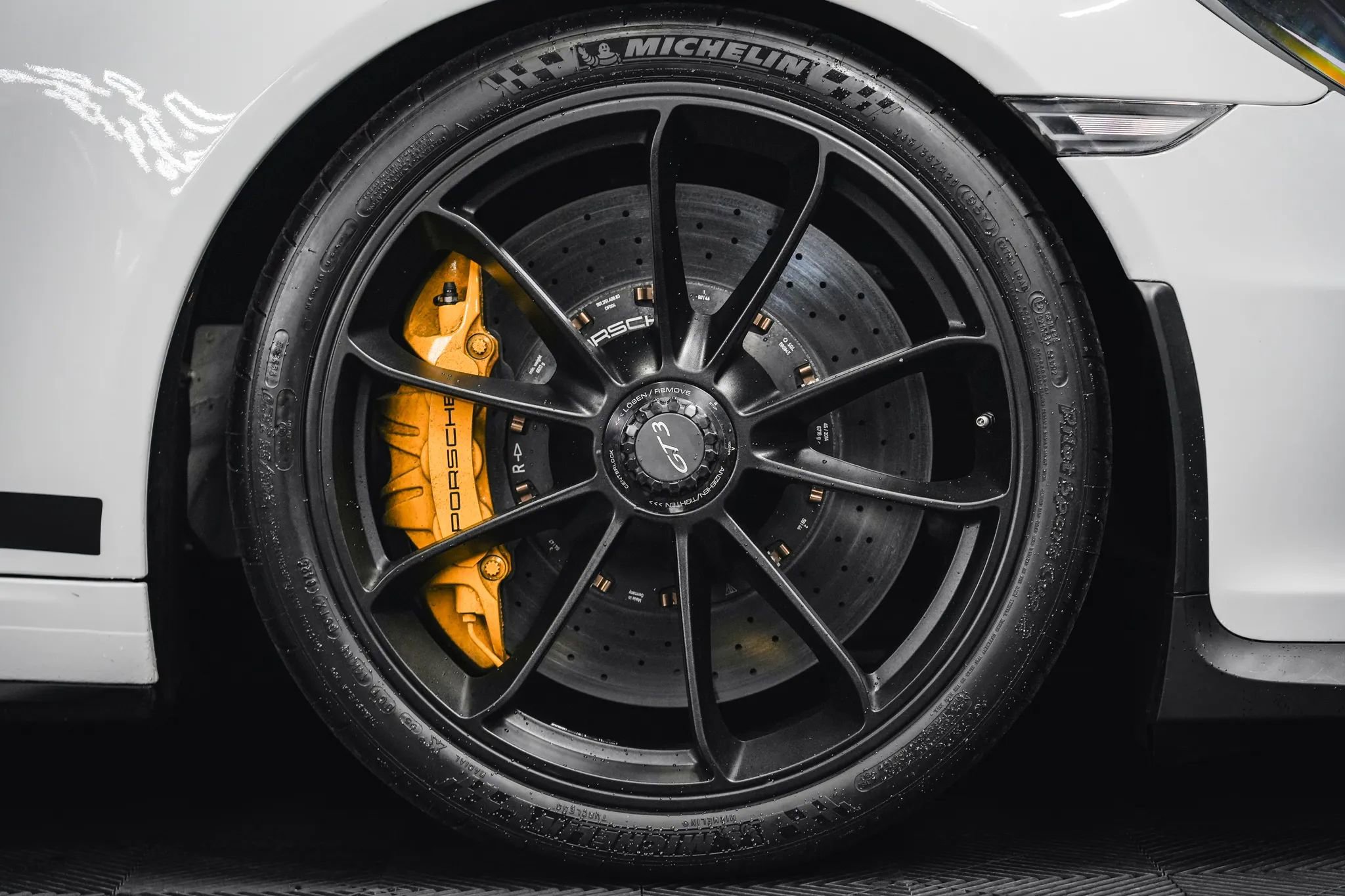 Used 2015 Porsche 911 GT3 RWD image 15