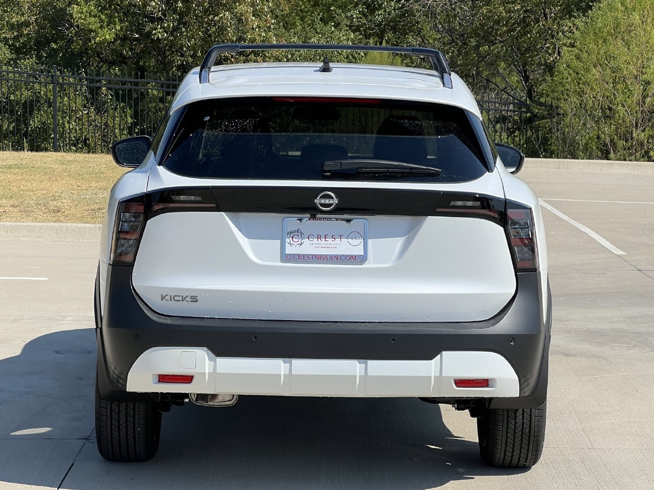 New 2027 Nissan Kicks SR FWD image 5