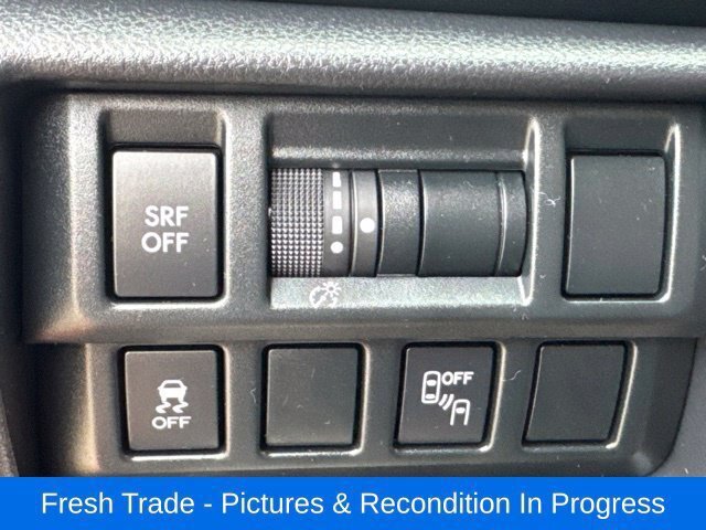 Used 2018 Subaru Crosstrek 2.0i Premium AWD/4WD image 17