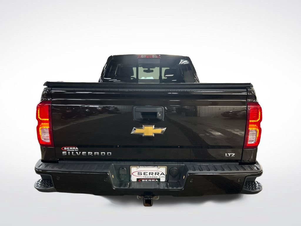 Used 2018 Chevrolet Silverado 1500 LTZ Z71 w/ LTZ Plus Package AWD/4WD image 4