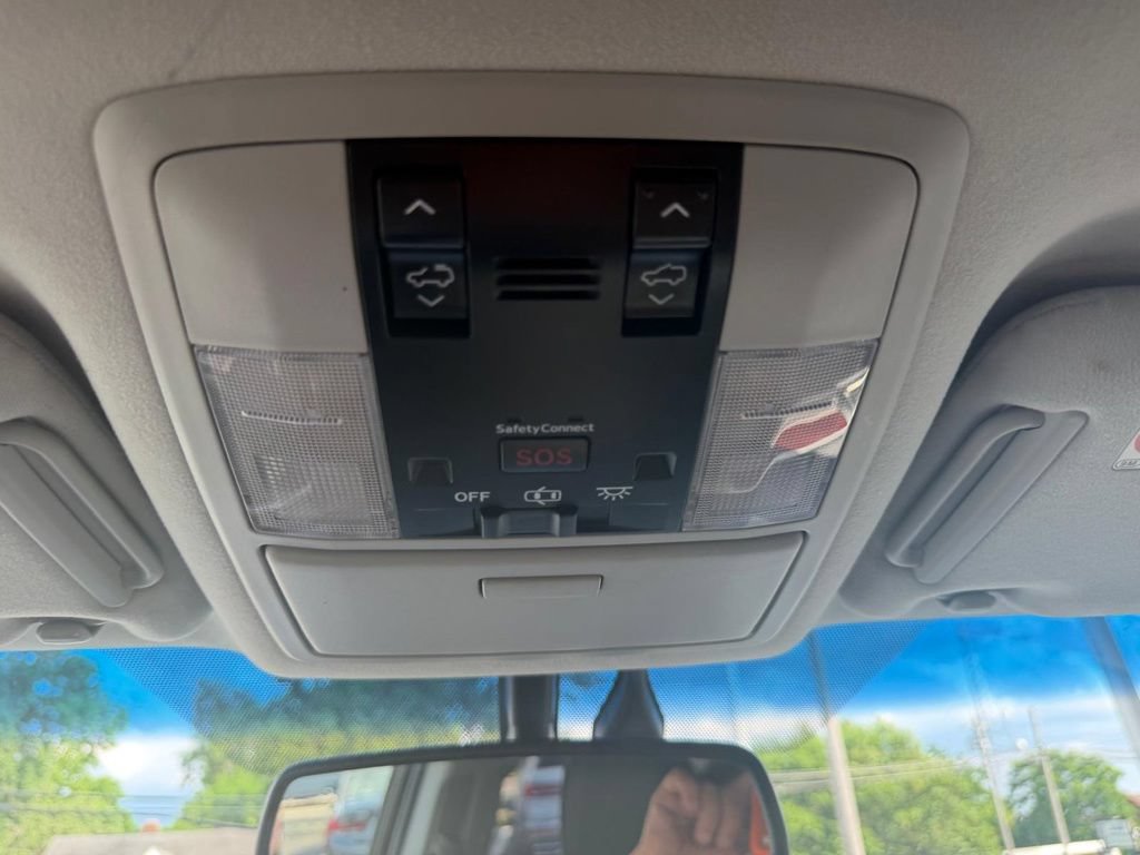 Used 2018 Lexus GX 460 Premium w/ Premium Package AWD/4WD image 42