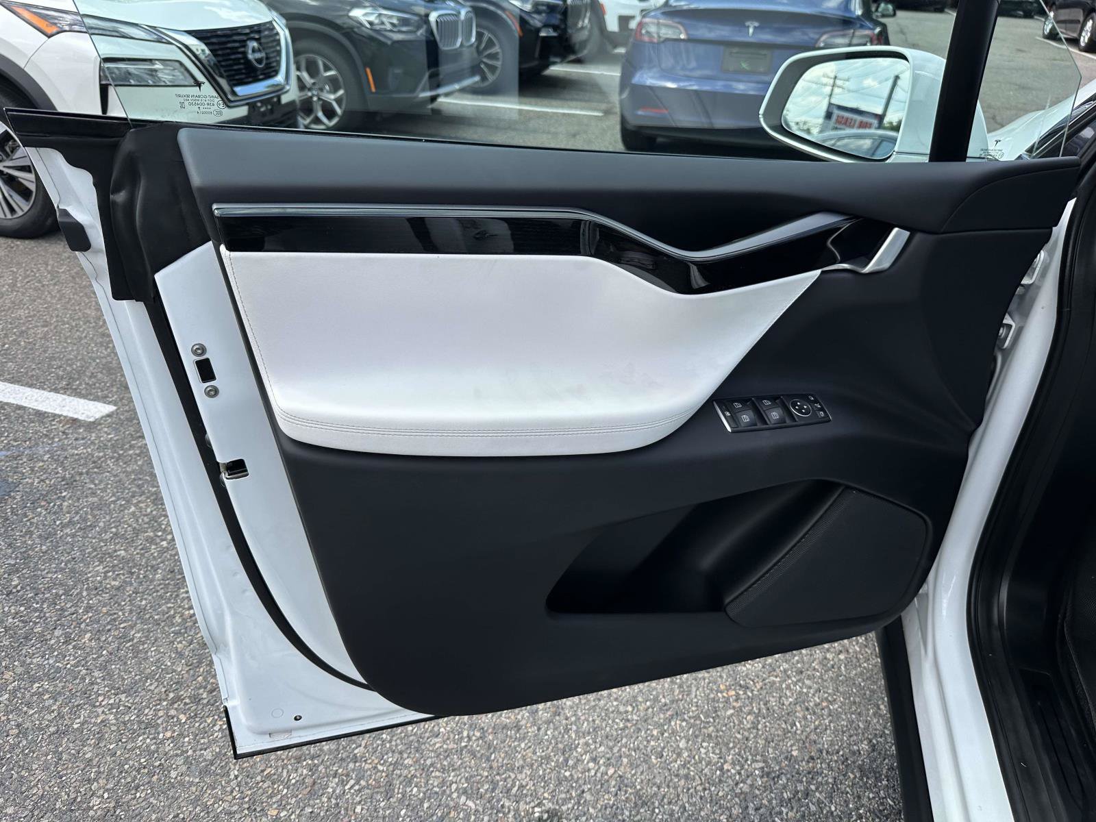 Used 2019 Tesla Model X 100D AWD/4WD image 13