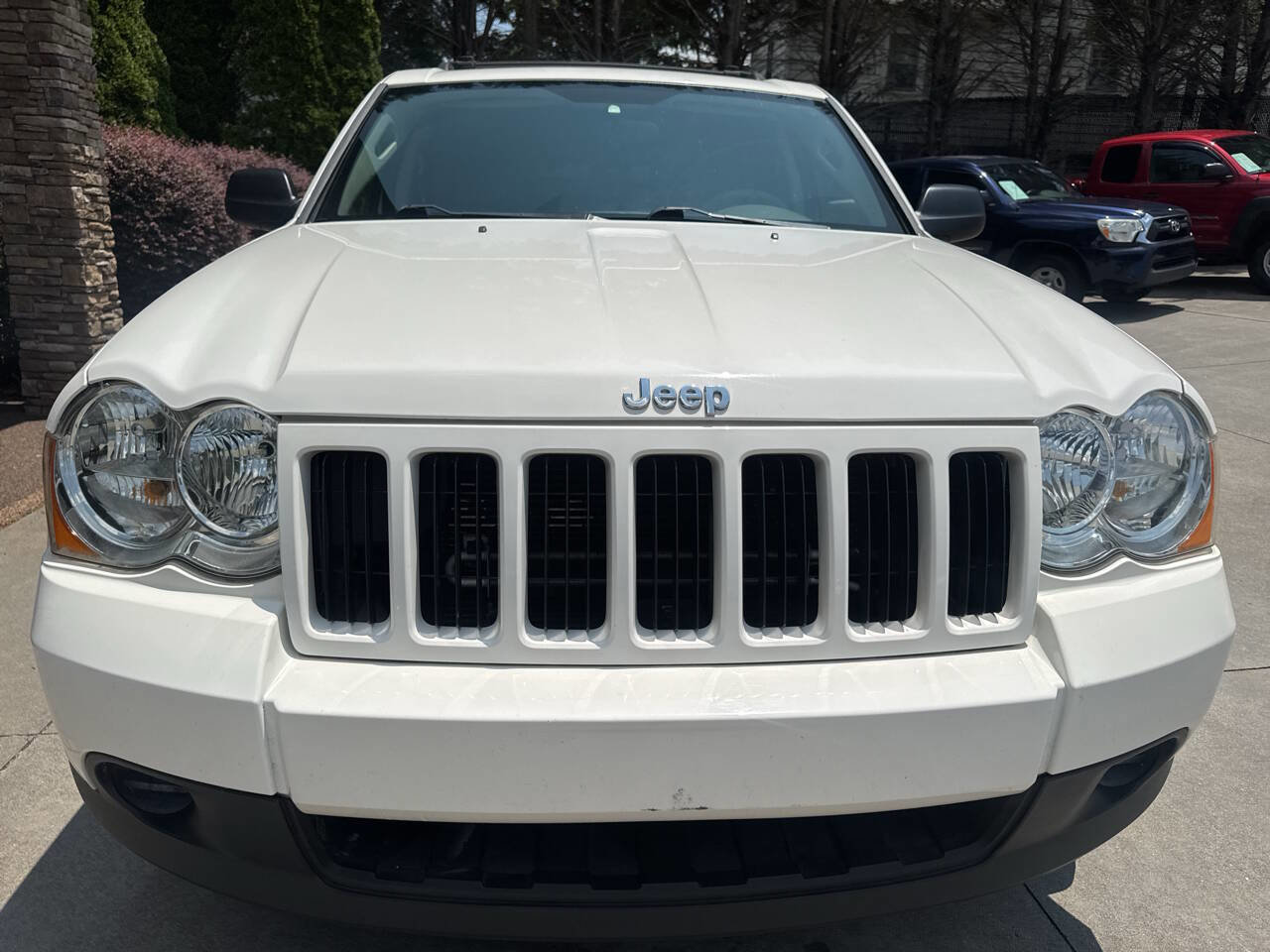Used 2009 Jeep Grand Cherokee Laredo AWD/4WD image 7