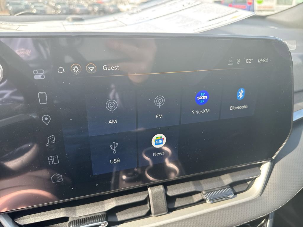 New 2026 Chevrolet Equinox LT w/ Convenience Package II FWD image 26