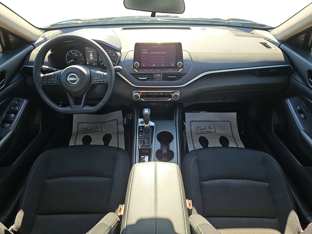 Used 2025 Nissan Altima 2.5 S image 12