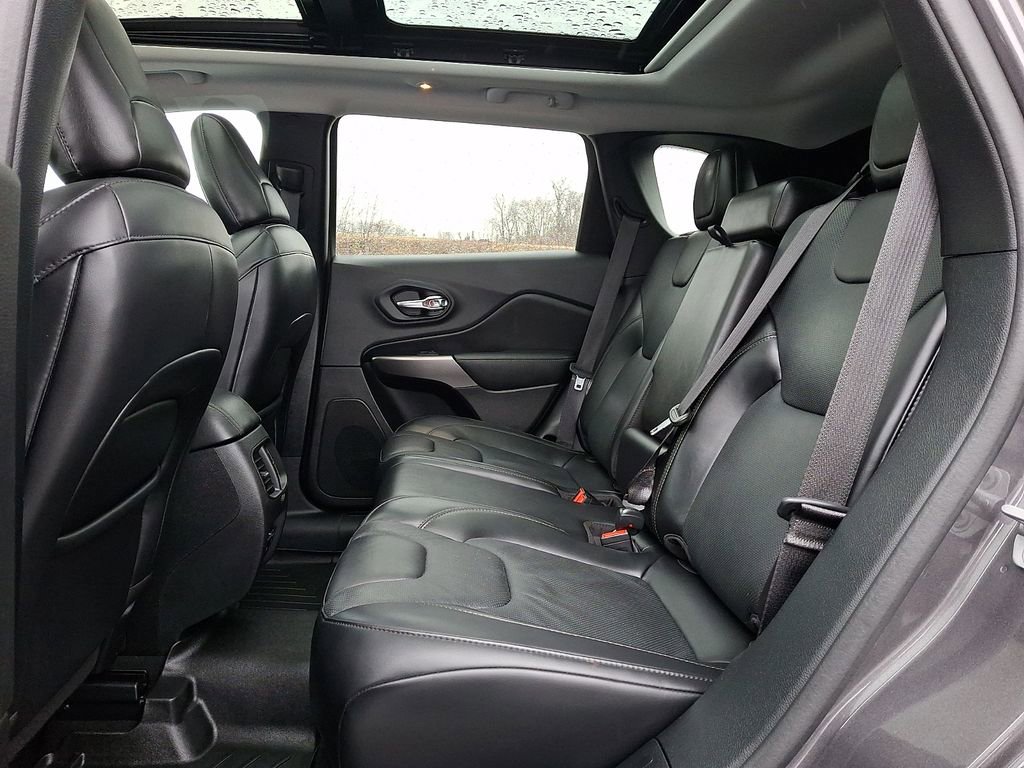 Used 2020 Jeep Cherokee Limited w/ Technology Group image 13