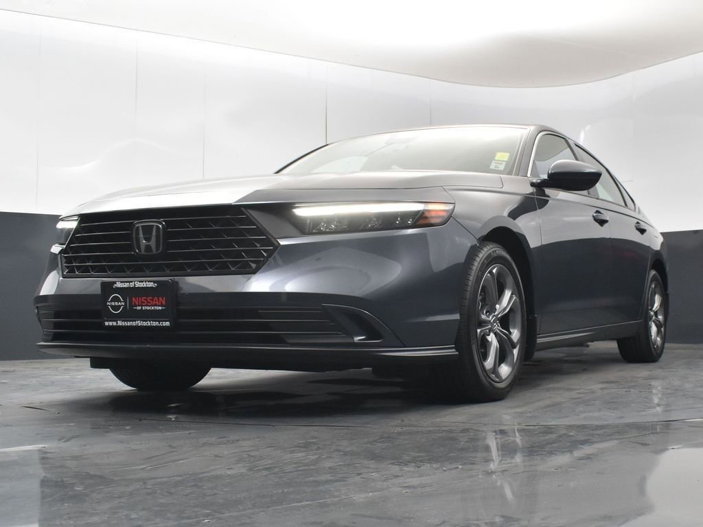 Used 2024 Honda Accord EX image 37