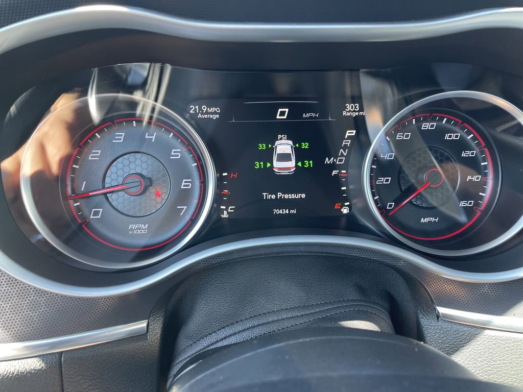 Used 2016 Dodge Charger R/T RWD image 17