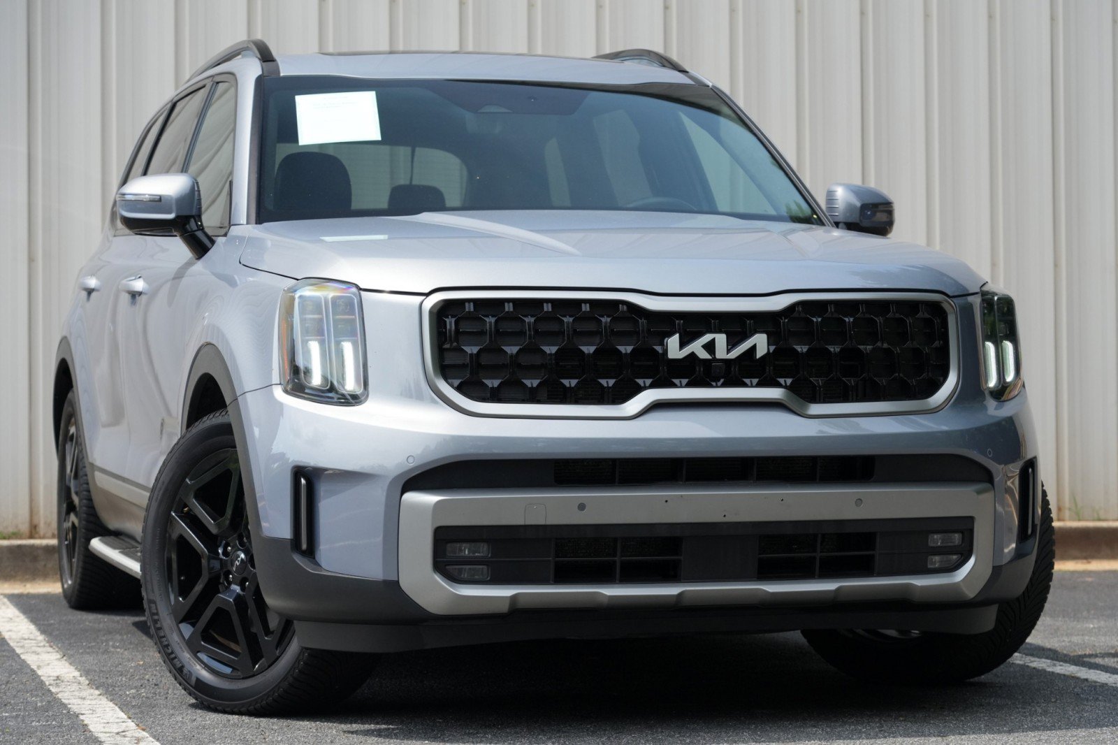 Used 2023 Kia Telluride SX Prestige X-Line AWD/4WD image 2