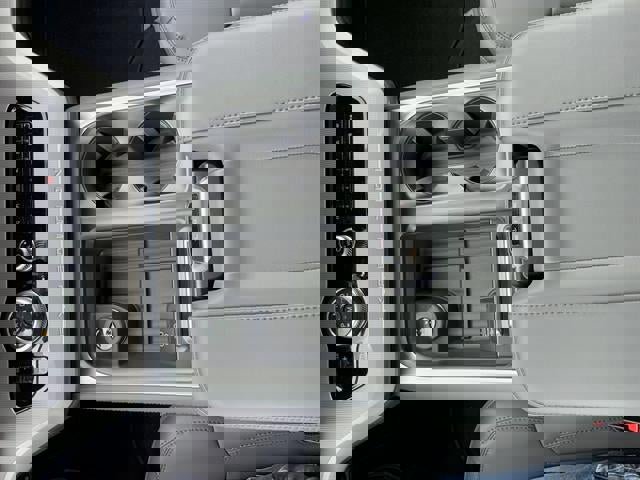 New 2026 Ford Expedition Active RWD image 14