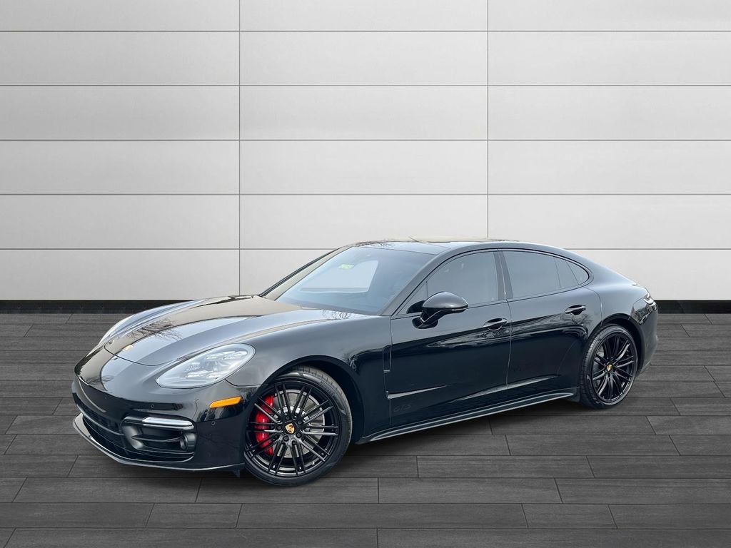 Used 2020 Porsche Panamera GTS image 1