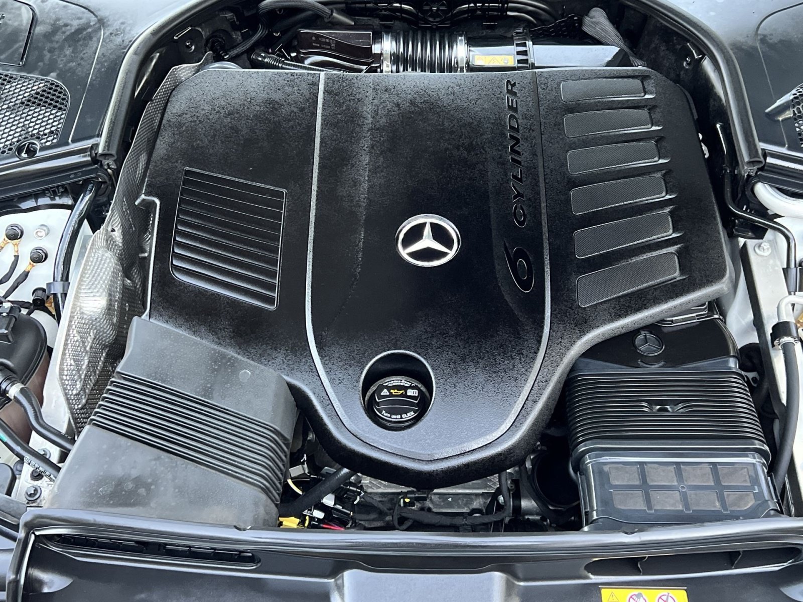 Used 2022 Mercedes-Benz S 500 4MATIC image 34