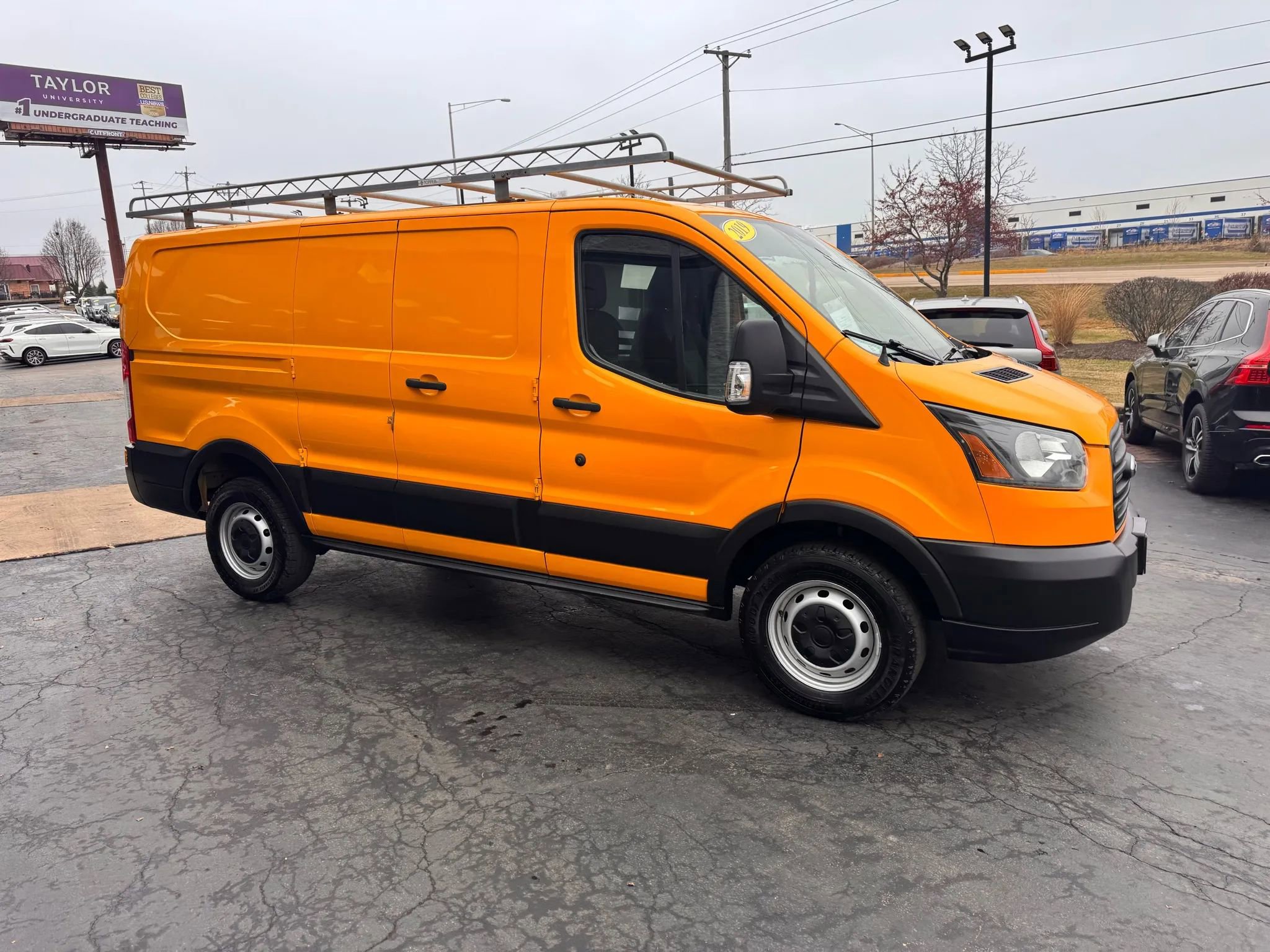 Used 2019 Ford Transit 250 130 Low Roof RWD image 6