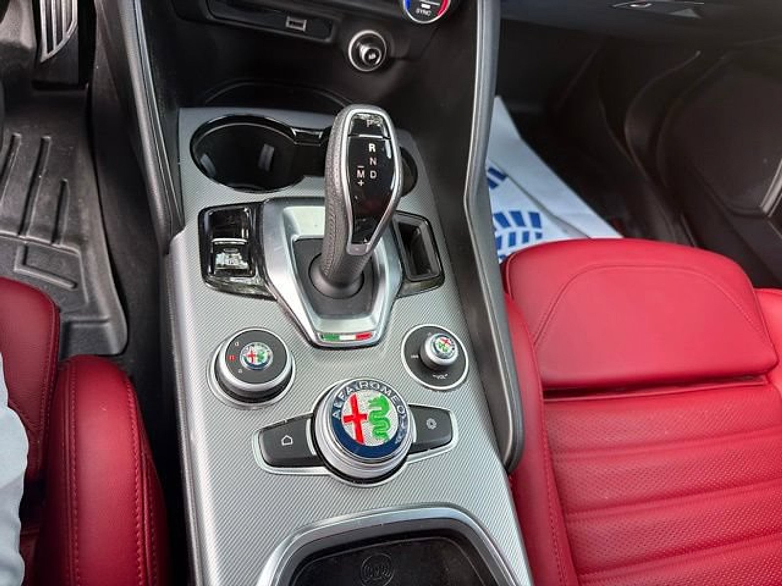 Used 2025 Alfa Romeo Giulia AWD w/ Veloce Package AWD image 22