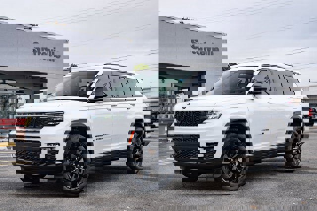 New 2025 Jeep Grand Cherokee L Limited w/ Luxury Tech Group II image 1