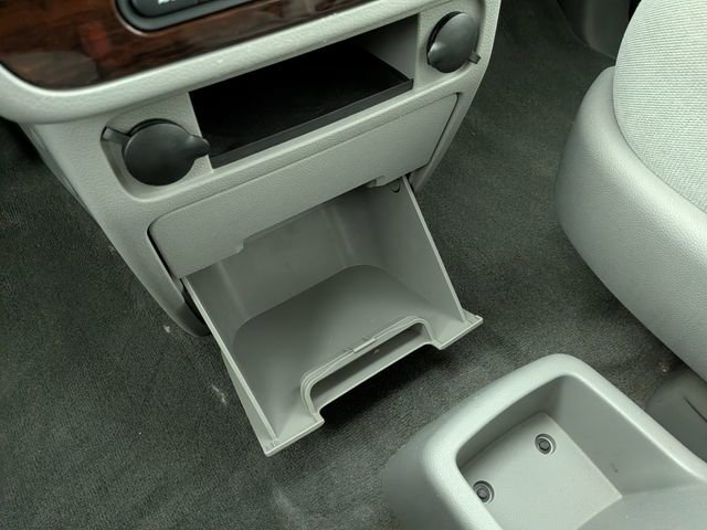 Used 2007 Ford Freestar SEL image 8