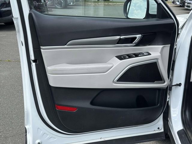 Used 2020 Kia Telluride S w/ S 8 Passenger Seating Package AWD/4WD image 13