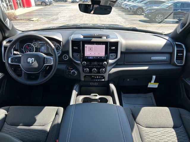 New 2026 RAM 1500 4x4 Crew Cab image 22