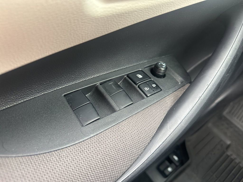 Certified 2025 Toyota Corolla LE image 14