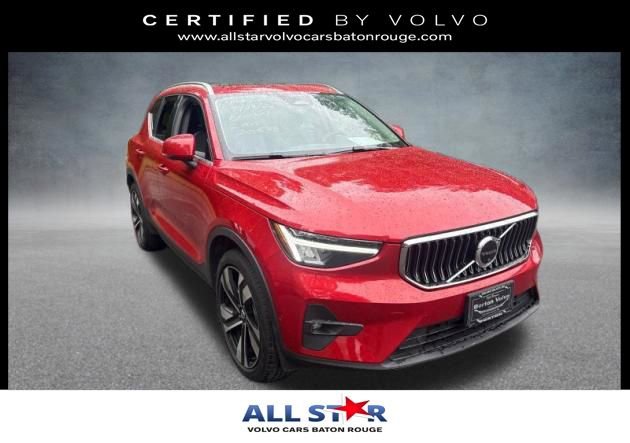 Used 2023 Volvo XC40 B5 Ultimate w/ Protection Package Premier AWD/4WD image 1