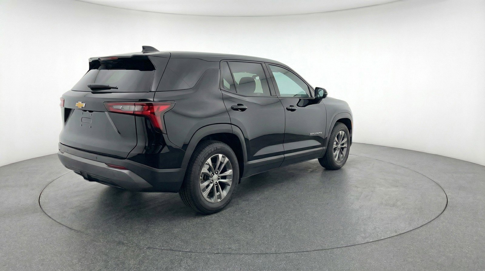 Used 2025 Chevrolet Equinox LT FWD image 9