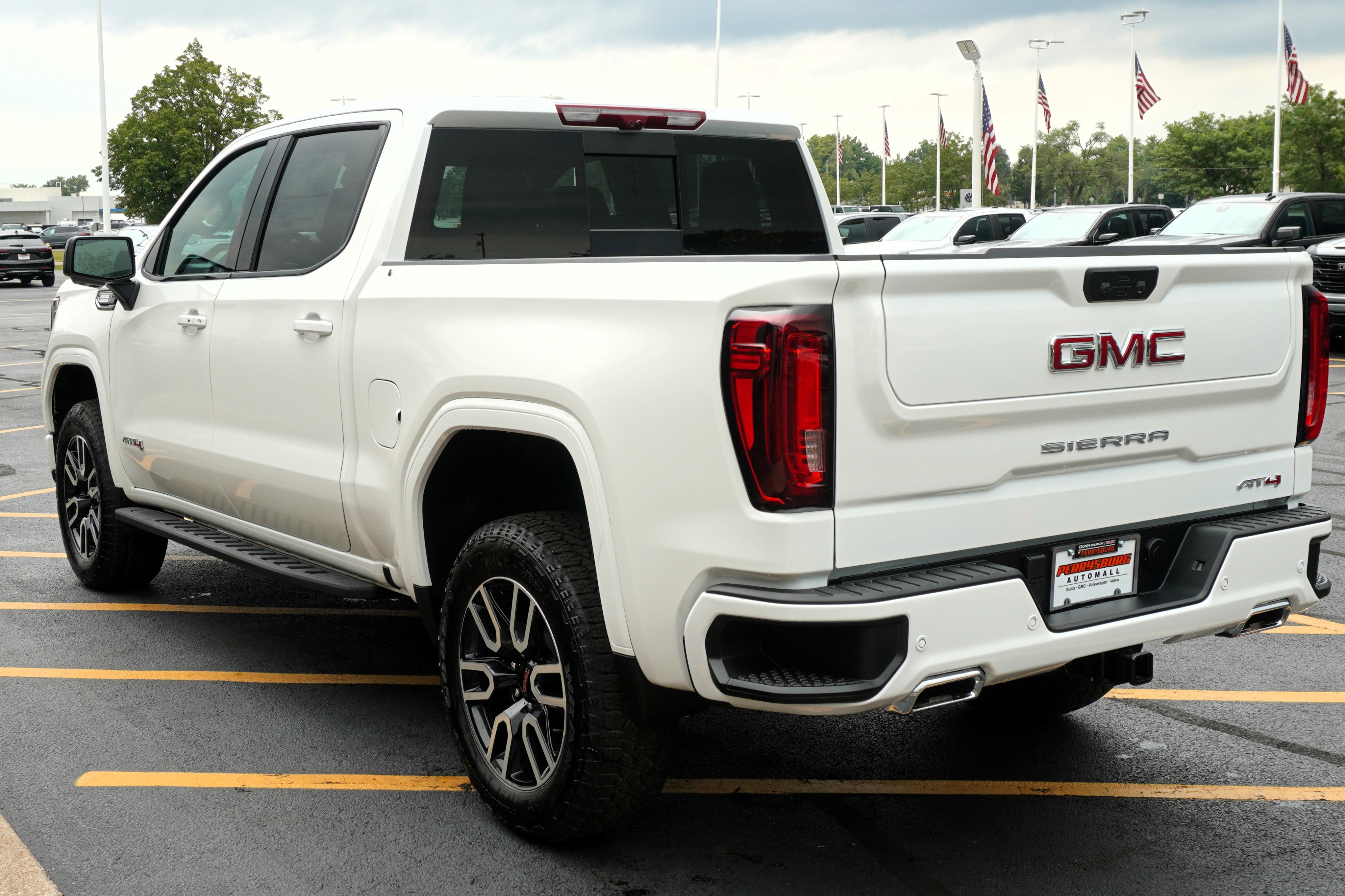 New 2026 GMC Sierra 1500 AT4 w/ AT4 Premium Package image 5