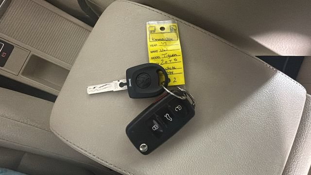 Used 2017 Volkswagen Tiguan S AWD/4WD image 22
