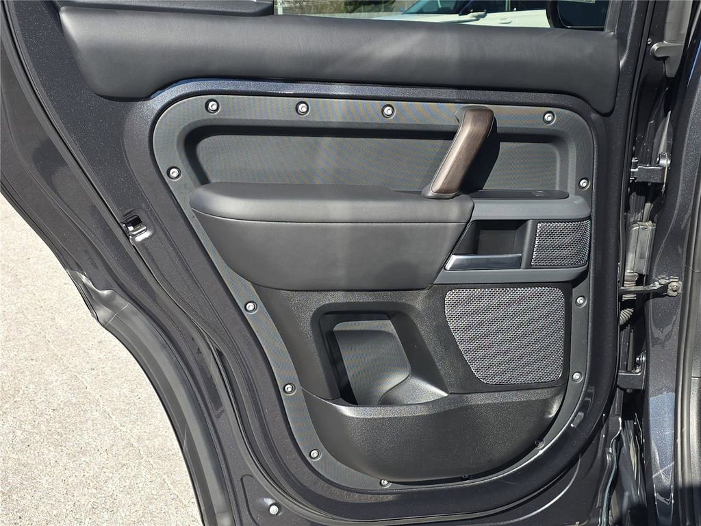 Used 2021 Land Rover Defender 110 X image 11