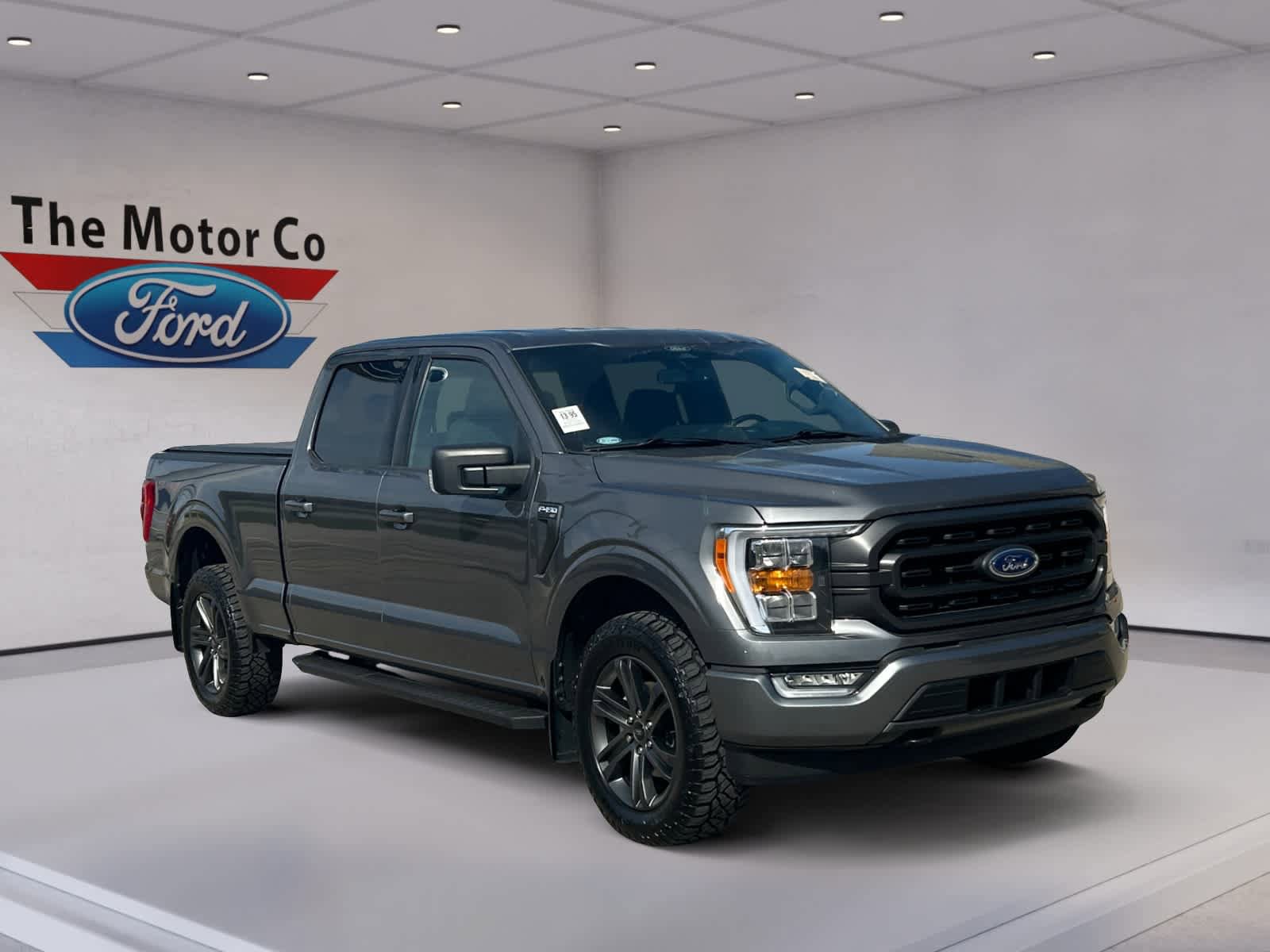 Used 2022 Ford F150 XLT w/ Equipment Group 302A High AWD/4WD image 3