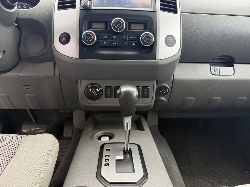 Used 2021 Nissan Frontier SV AWD/4WD image 16