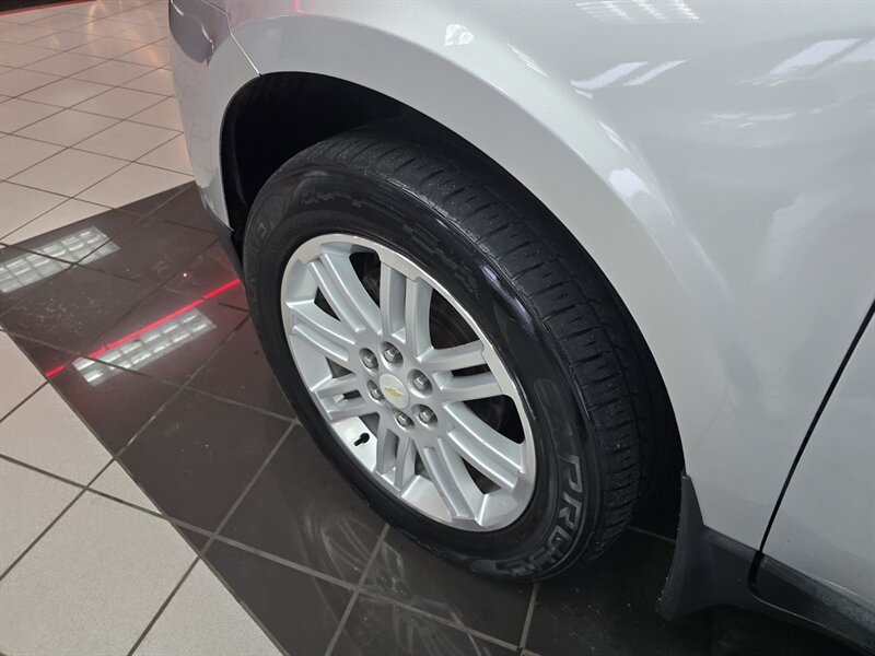 Used 2015 Chevrolet Traverse LT w/ Style and Technology Package FWD image 39