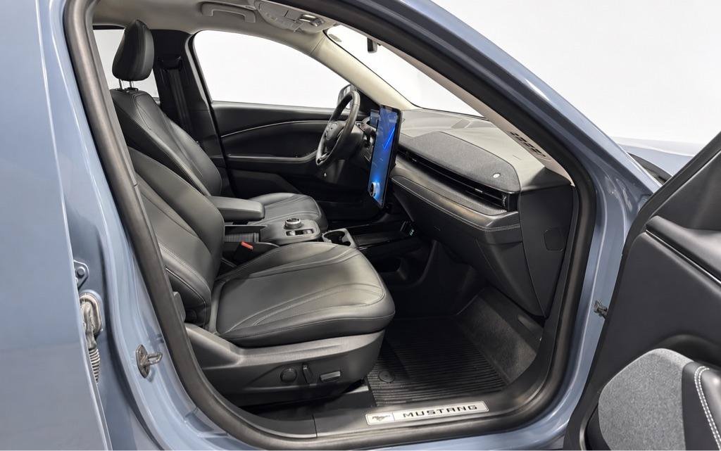 Used 2023 Ford Mustang Mach-E Premium AWD/4WD image 16