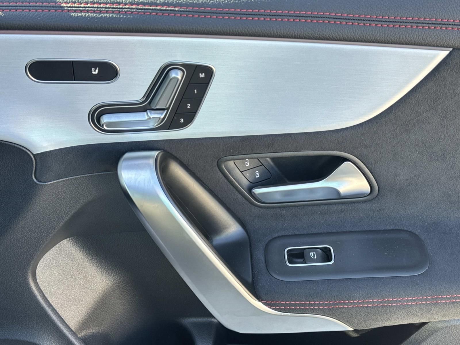 Used 2025 Mercedes-Benz CLA 35 AMG 4MATIC image 15