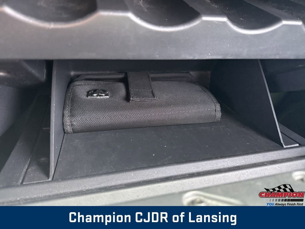 Used 2009 Dodge Caliber SXT image 27