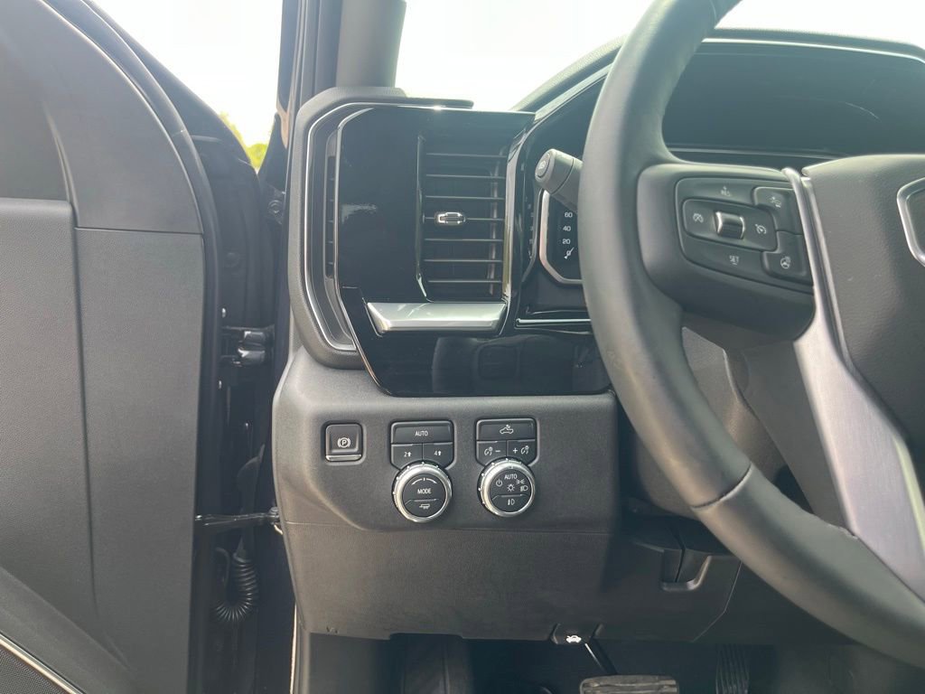 Used 2026 GMC Sierra 1500 Elevation AWD/4WD image 17