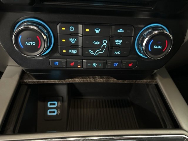 Used 2017 Ford F250 Lariat w/ Chrome Package image 13