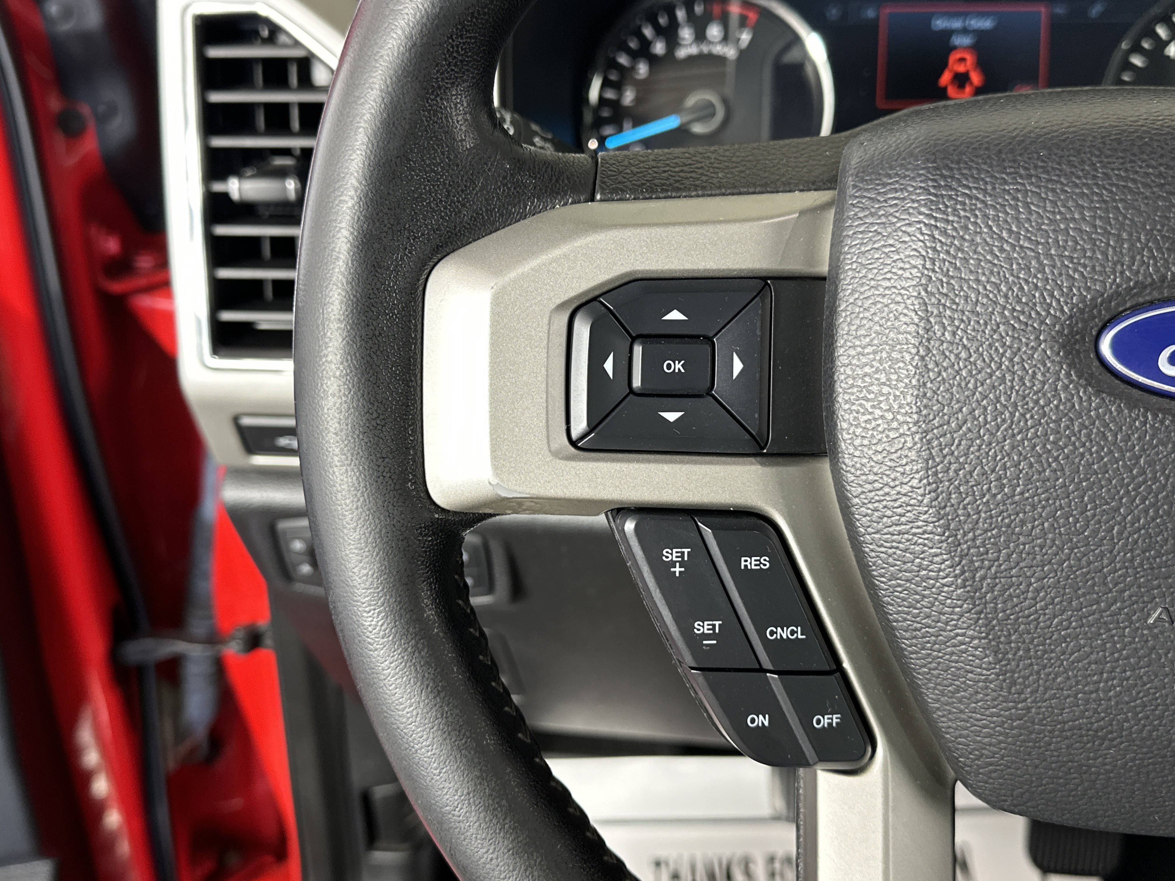 Used 2019 Ford F150 Lariat w/ Equipment Group 502A Luxury image 34