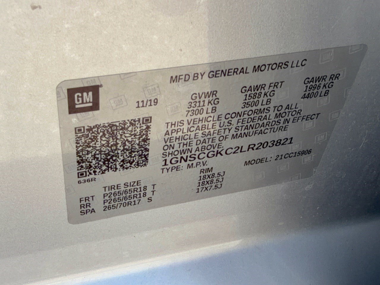 Used 2020 Chevrolet Suburban LS w/ Enhanced Driver Alert Package RWD image 31