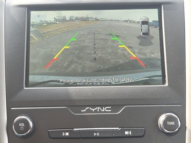 Used 2020 Ford Fusion SE image 29