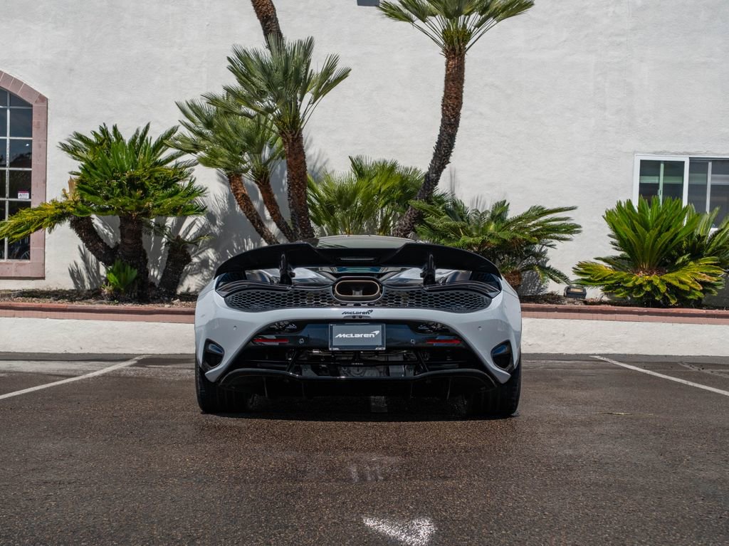 New 2026 McLaren 750S image 5