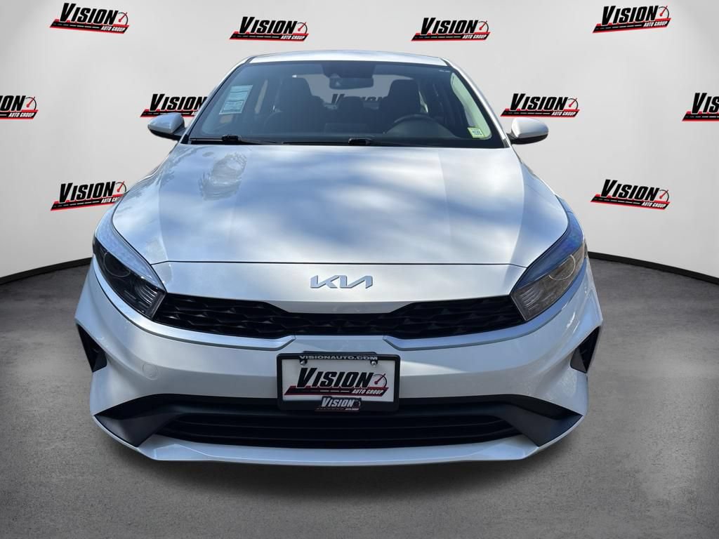 Used 2023 Kia Forte LXS FWD video 2