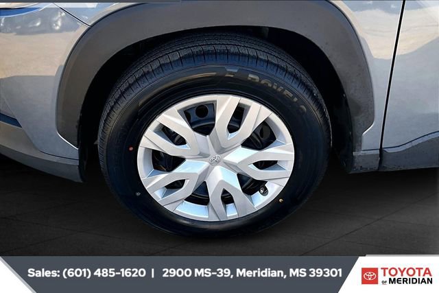 Used 2022 Toyota Corolla Cross L image 7