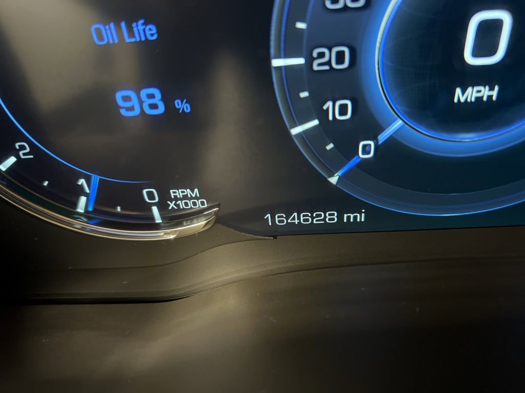 Used 2018 Cadillac Escalade ESV Platinum AWD/4WD image 25