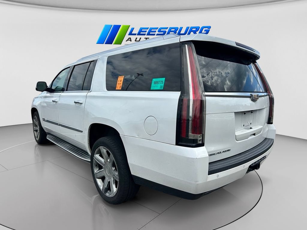 Used 2016 Cadillac Escalade ESV Luxury AWD/4WD image 3