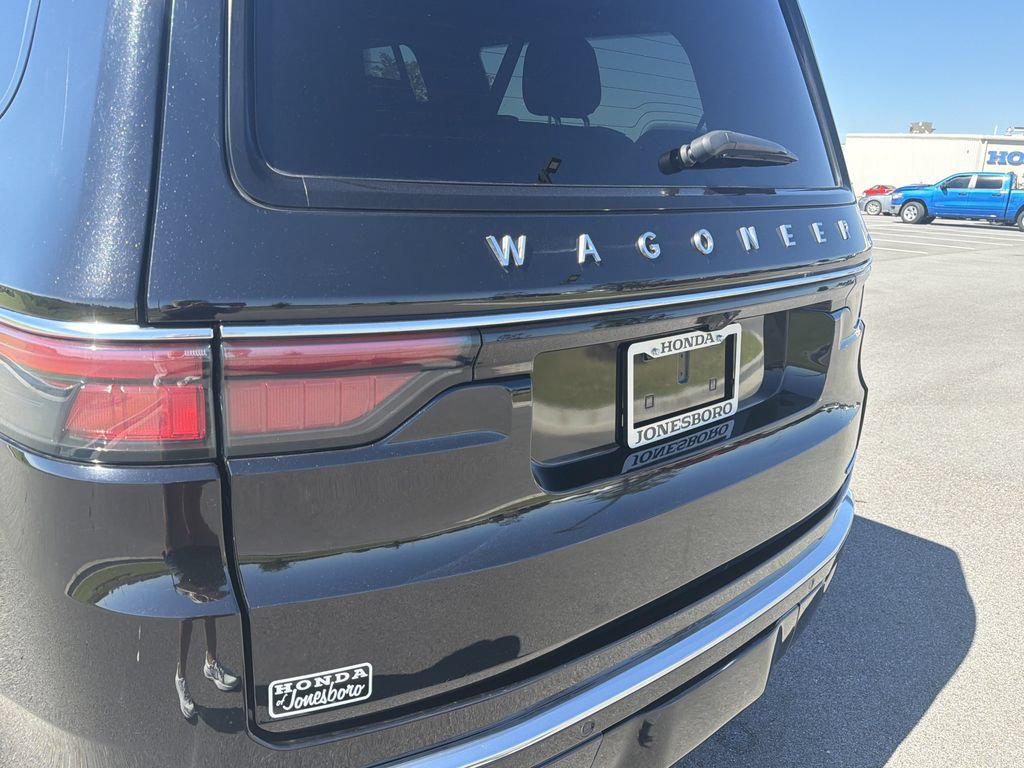 Used 2024 Jeep Wagoneer Series II w/ Flexible Seating Group RWD image 37