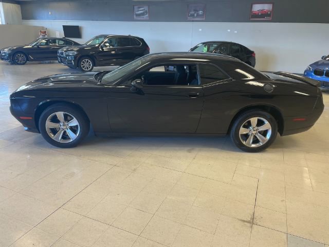 Used 2021 Dodge Challenger SXT RWD image 6