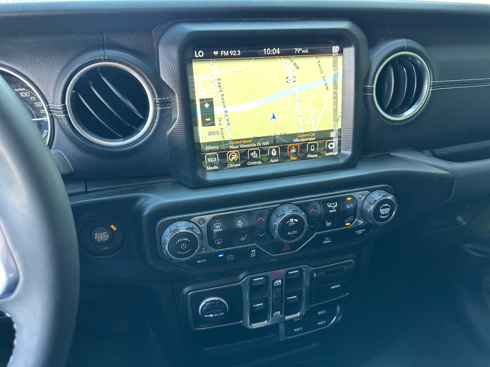Used 2023 Jeep Wrangler Unlimited Sahara w/ Cold Weather Group AWD/4WD image 21