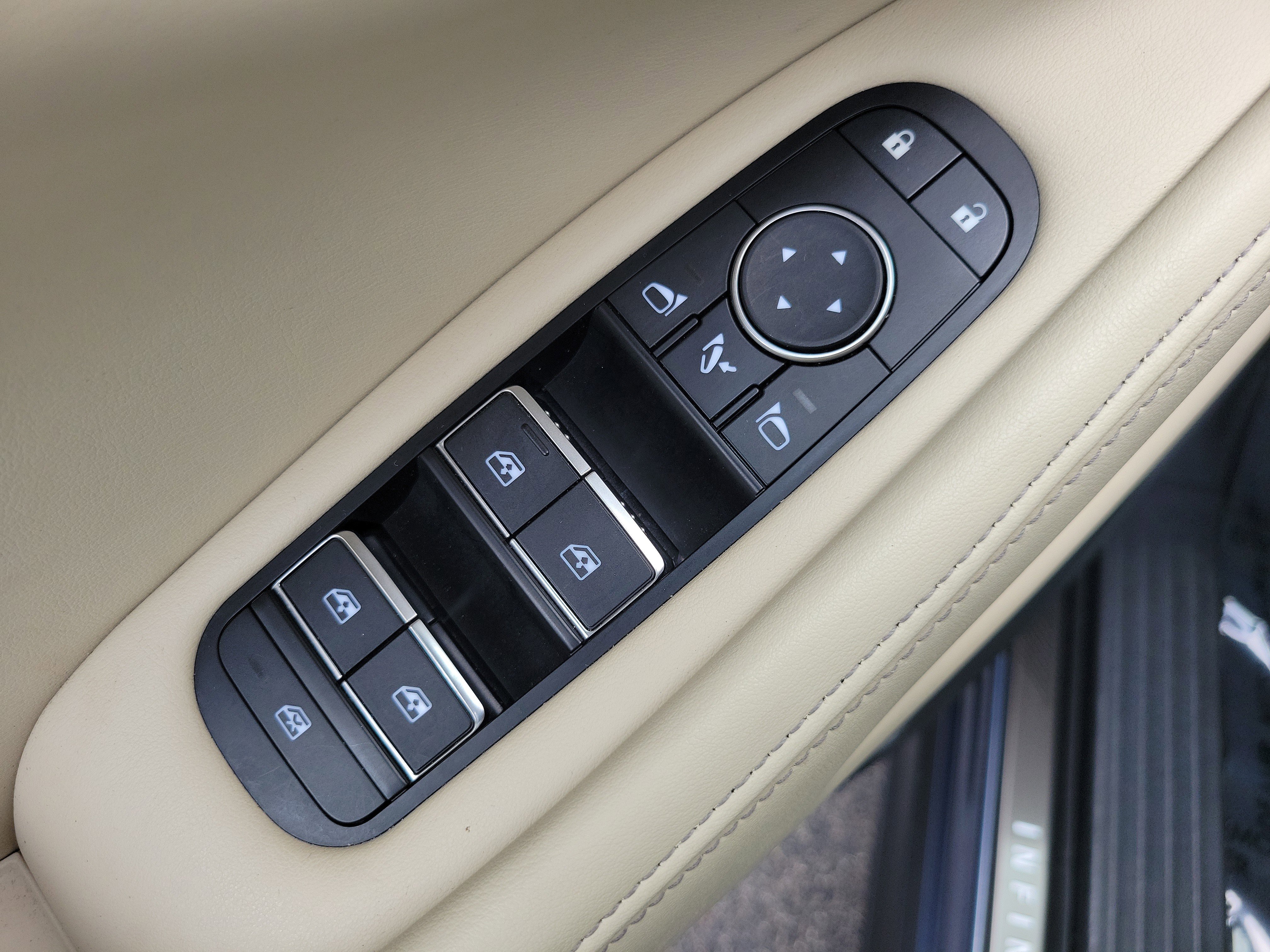 Certified 2024 INFINITI QX60 Sensory w/ Vision Package image 17