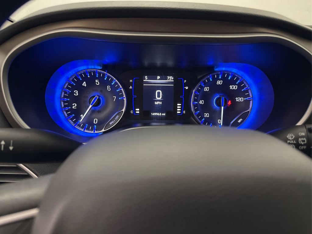 Used 2018 Chrysler Pacifica LX FWD image 28