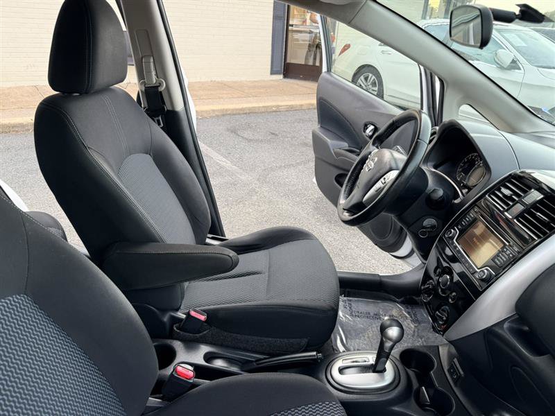 Used 2017 Nissan Versa Note SV FWD image 12